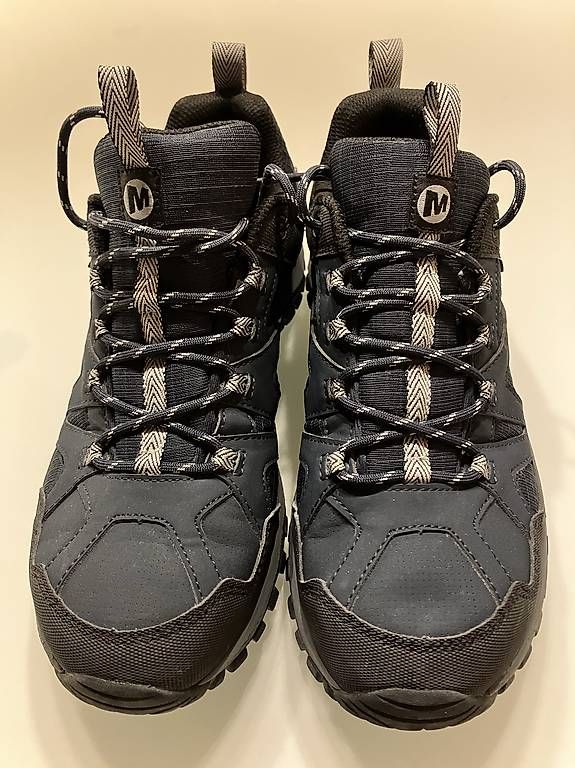 Herrenschuhe: Merrell Trekkingschuhe – Gebraucht aus Emmetten von Schmid6376