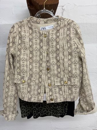 Zara Jeansjacke - Wie neu