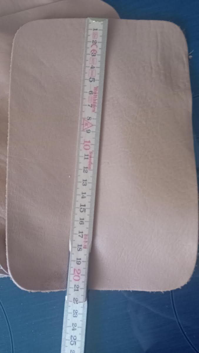 Stoffe: Lederstücke ca. 200g 14cm x 21cm – Gebraucht aus Salez von Robe12 2