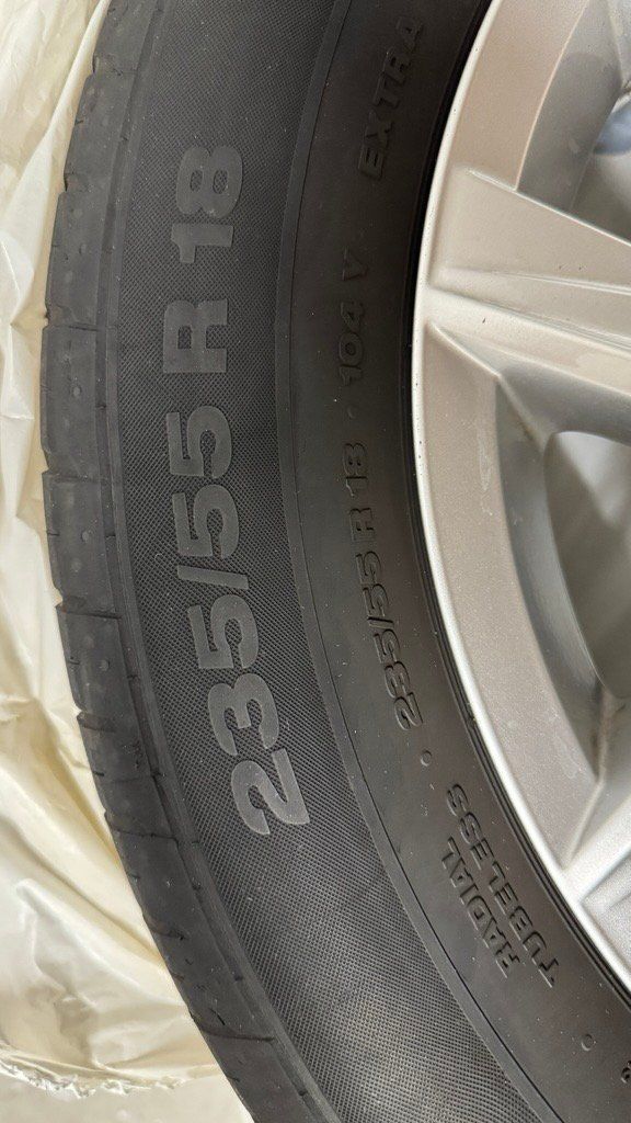 Continental Pneumatici & Ruote complete: Continental PremiumContact 2 Reifen – Usato da Spreitenbach venduto da nic_9jdl 1