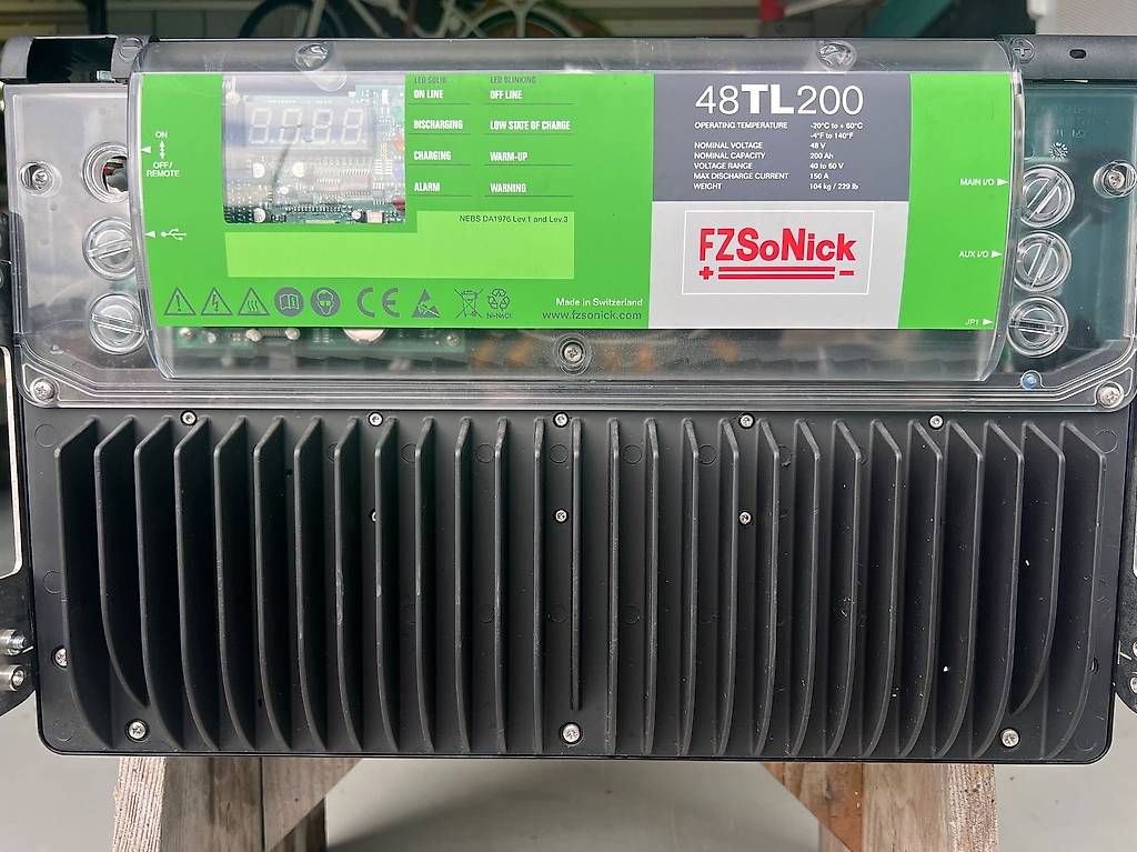 Dispositivi a energia solare: Salzbatterie, PV Speicher – Usato da Blumenstein venduto da olka007