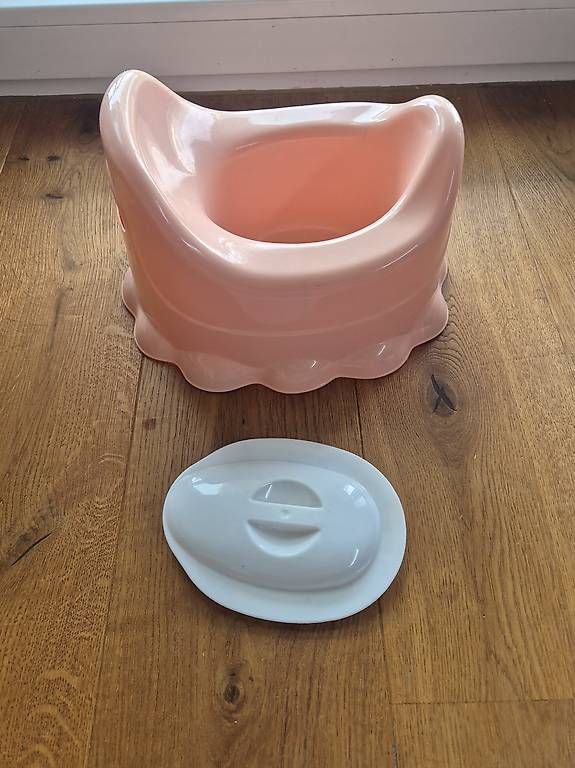 WC: Töpfchen mit Deckel – Usato da Koppigen venduto da abu_5syv 2