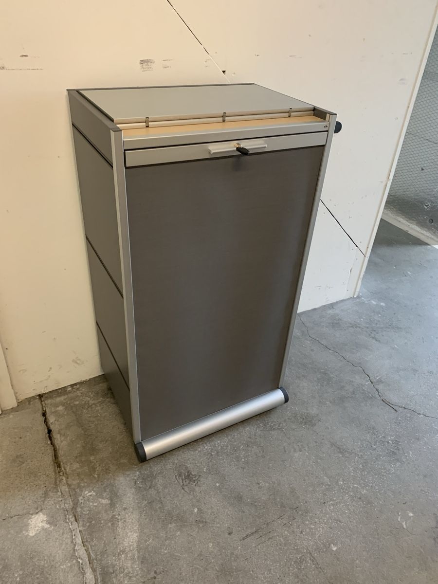 Elan Banconi: Rollcontainer Elan Top Zustand – Usato da heiligenschwendi venduto da bonitasunny