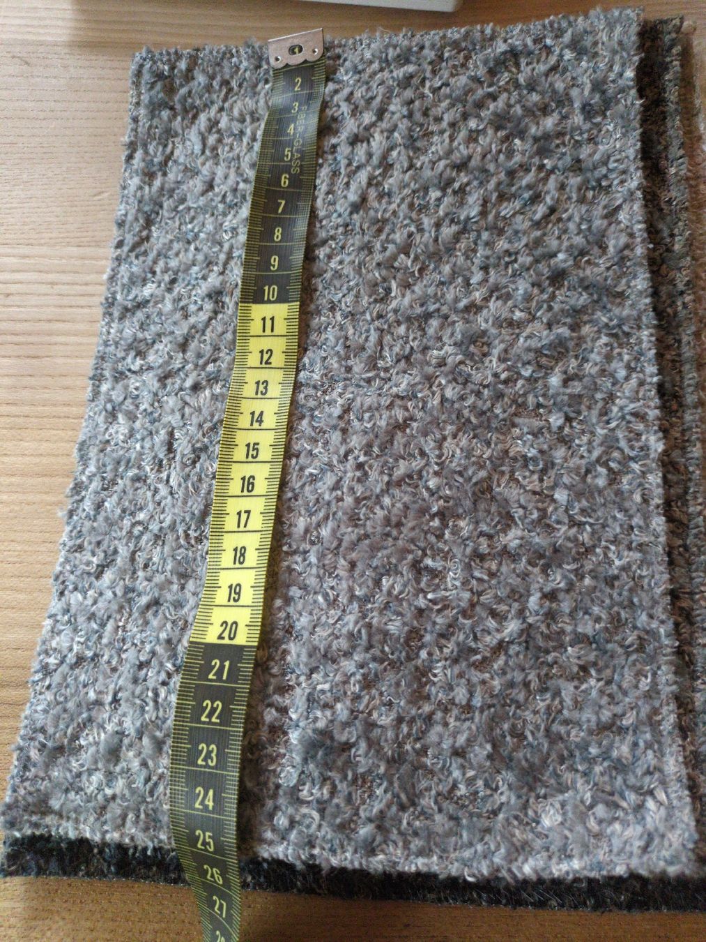Stoffe: 11 Stück Polyester Stoff muster Chenille Flachgewebe – Gebraucht aus Fankhaus (Trub) von sun_7677 1