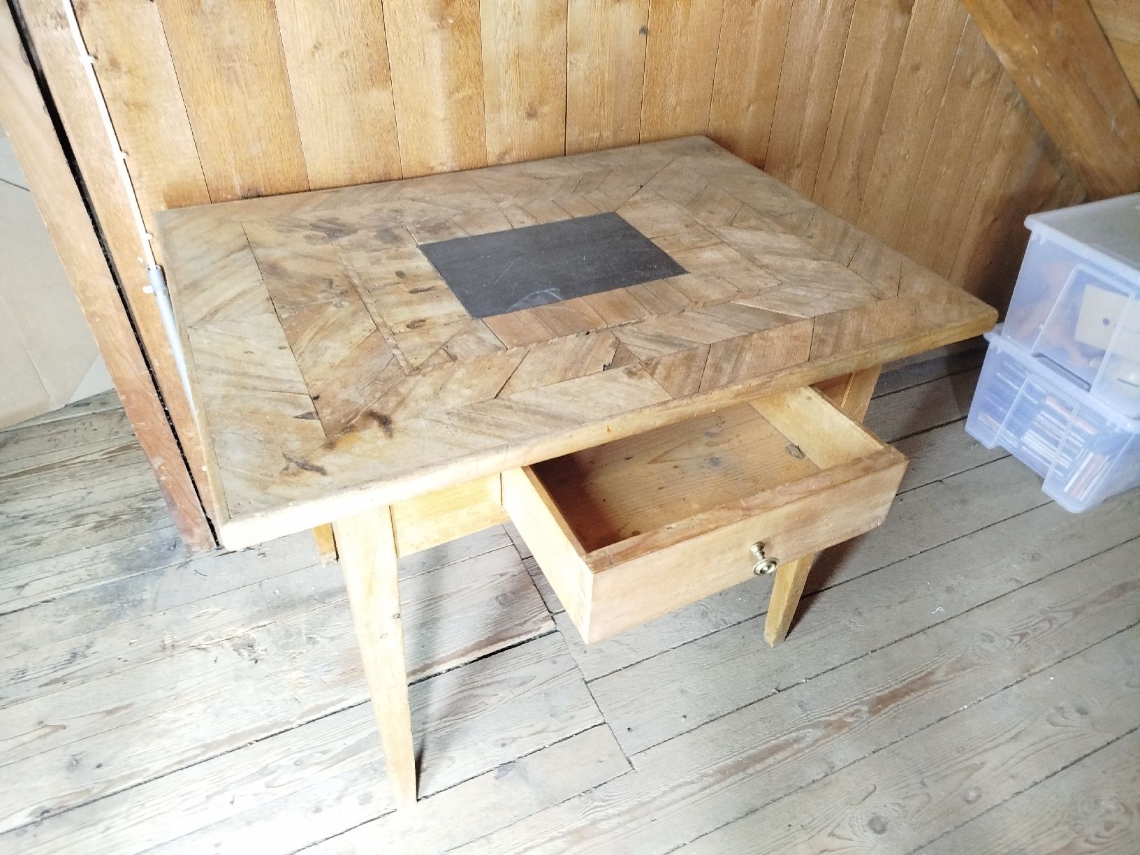 Tavoli: Holztisch Parkett  – Usato da Rorschach venduto da 1do_kc52 1