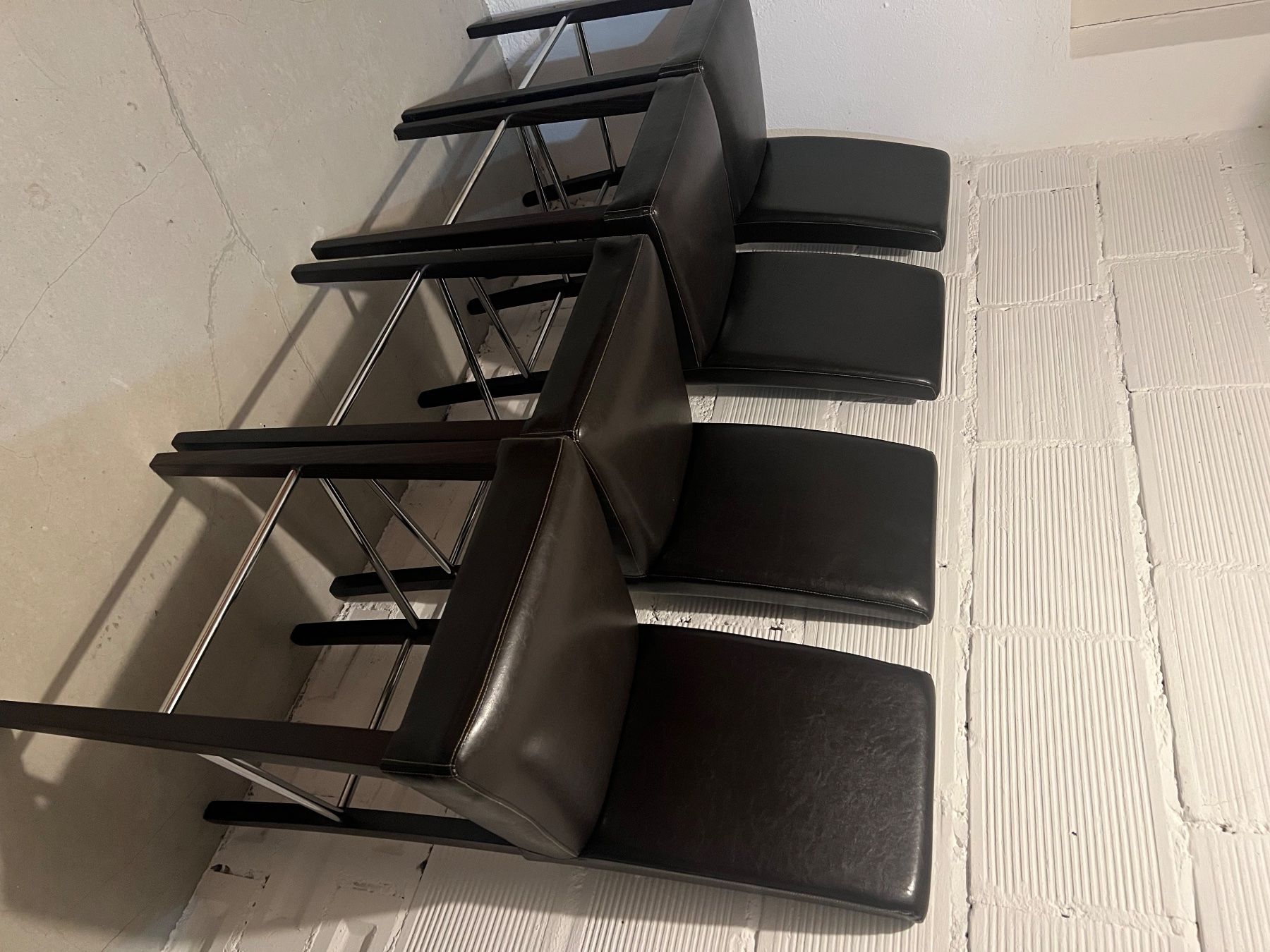 Chaises hautes: 4 high chairs, great condition – D'occasion à Zug par anj_6wf5