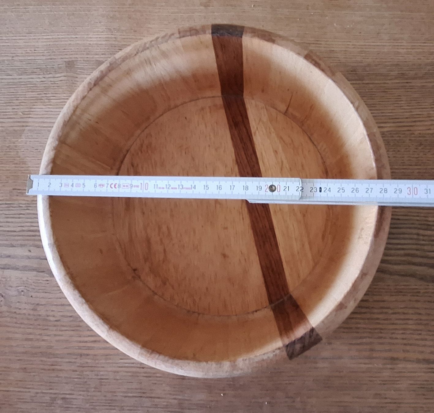 Arabia Ciotole: Holzschale von Arabia Design – Usato da Adlikon b. Andelfingen venduto da Kraemse