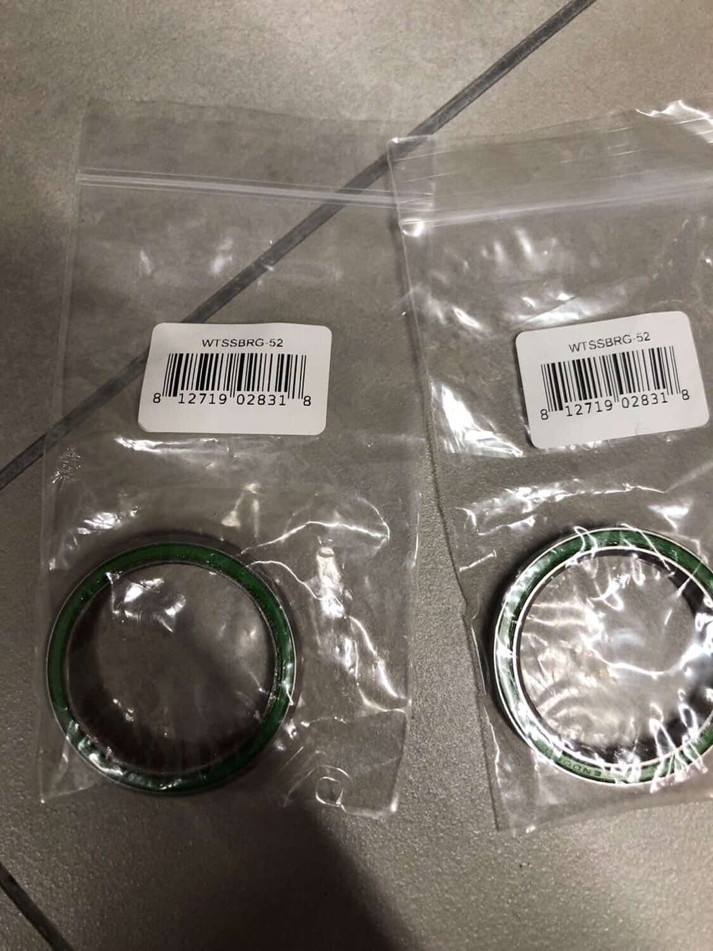 Cuscinetti a sfere: Enduro bearings stainless headset – Nuovo e nell'imballaggio originale da Einsiedeln venduto da Bikegeek