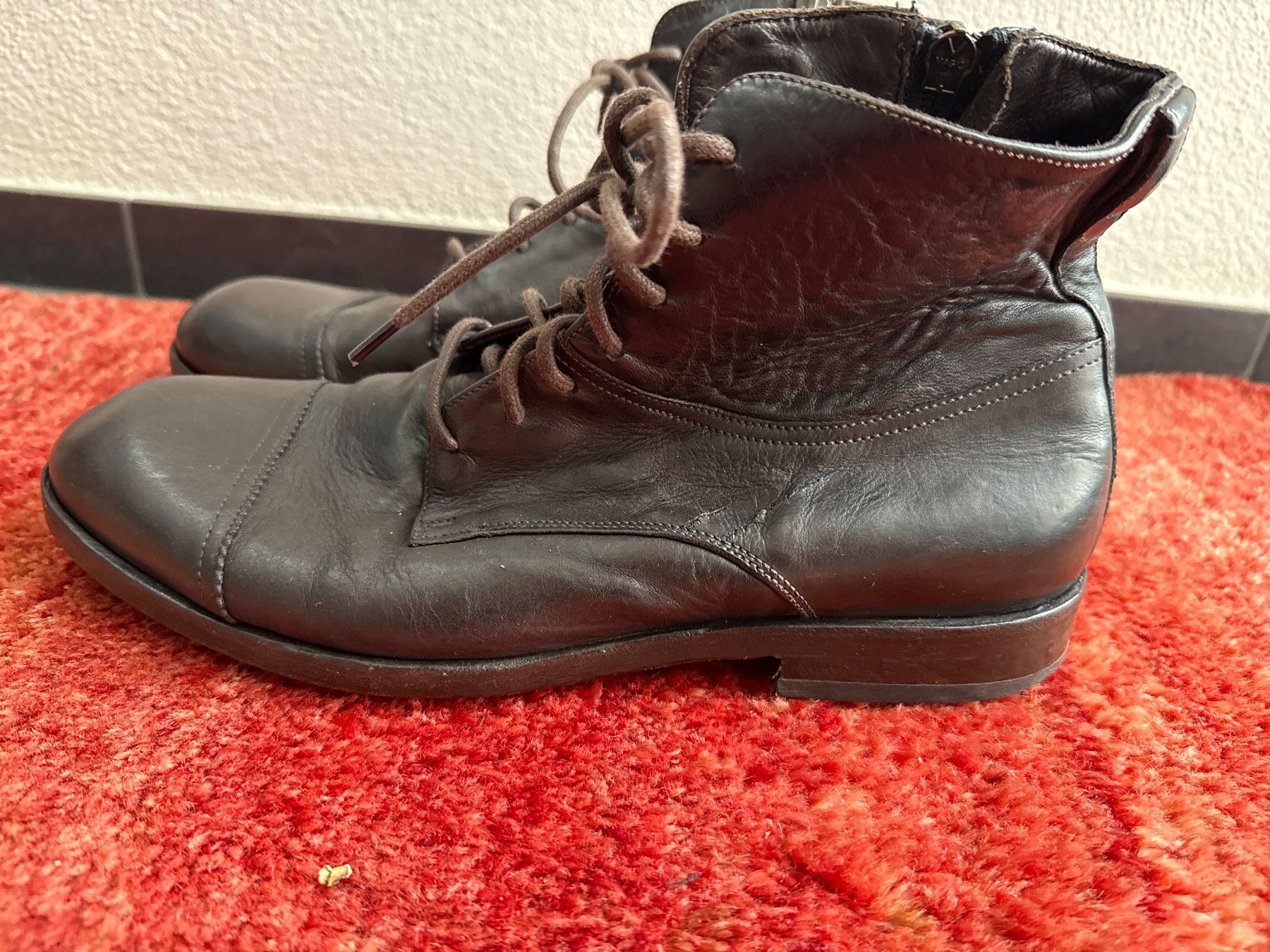 Navyboot Herrenschuhe: Stiefeletten Navyboot Herren Gr. 42 Leder braun – Gebraucht aus Winterthur von britsi