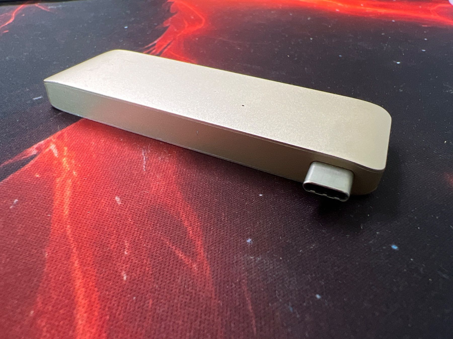 Hub & Switch: Le Hub USB avec Passage de Charge Type-C – Usato da Genève venduto da PoissonBlue 4