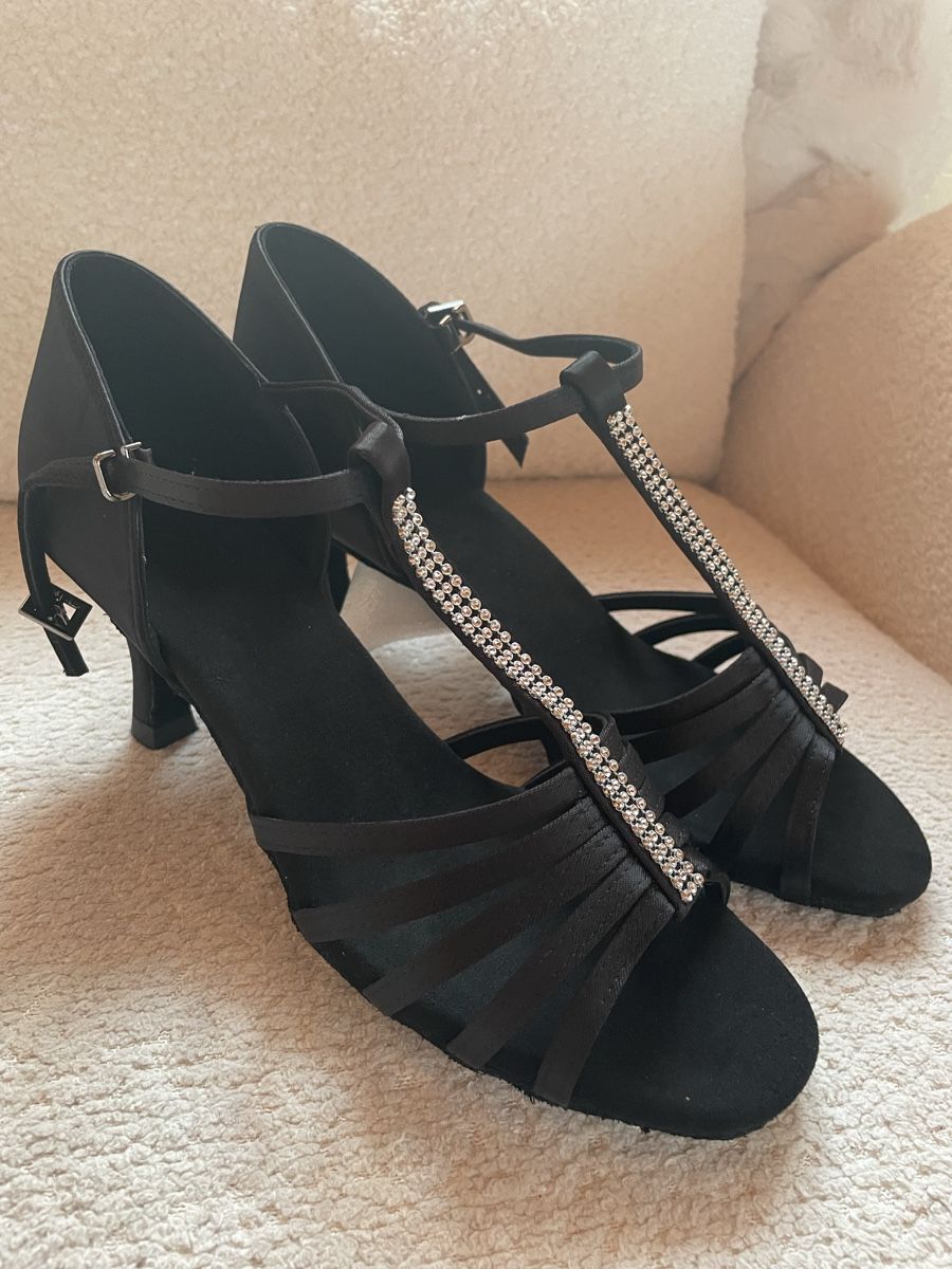 Scarpe da donna: Tanzschuhe – Nuovo e nell'imballaggio originale da Zuchwil venduto da Castries29 1