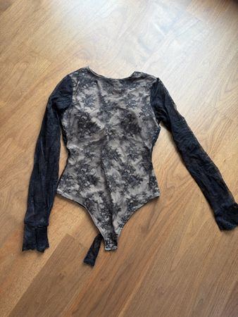 Sexy schwarzer Spitzenbody  – Gr. M– Top 