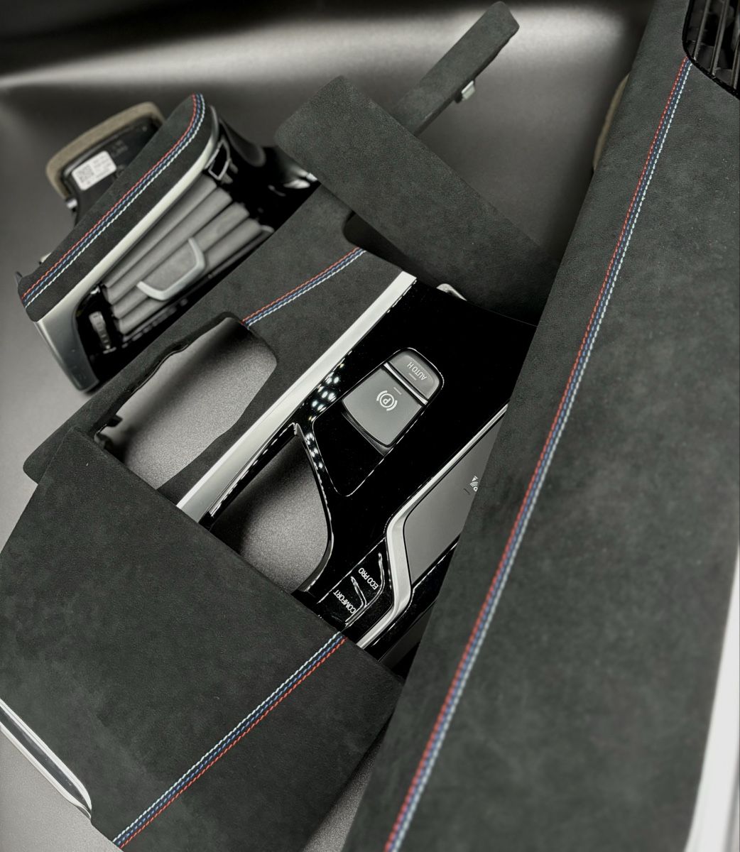 BMW Tutti pezzi di ricambio auto: BMW G30 G31 ALCANTARA INTERIEUR – Nuovo (secondo la descrizione) da Turgi venduto da AJ5300 1