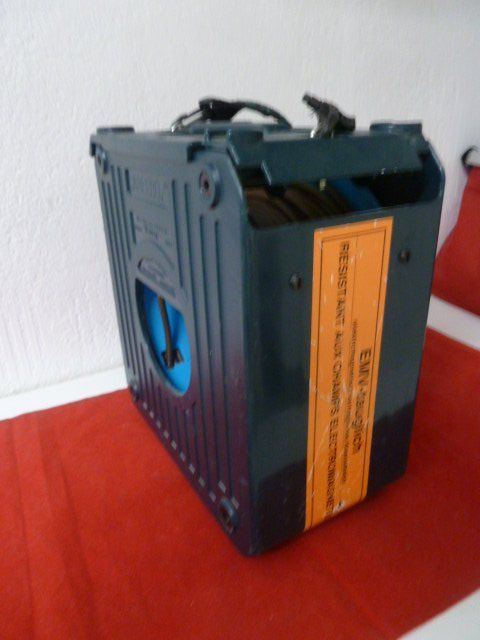 Cavi: Wisi Antennenkabel  MK 96 mit Abroll-Box – Nuovo (secondo la descrizione) da Affoltern am Albis venduto da Sennrtv 2