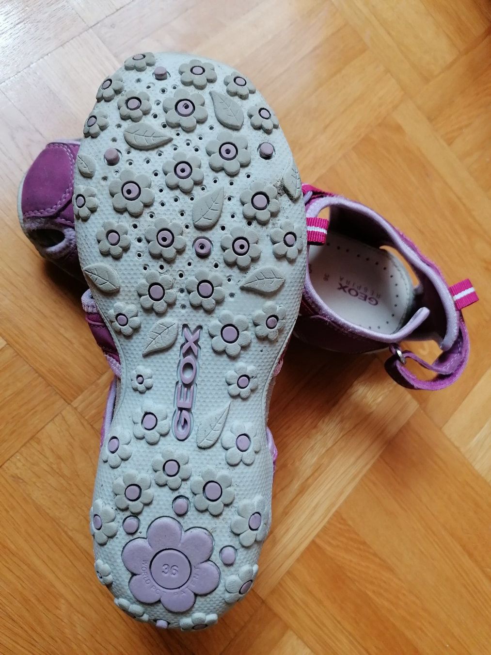 Geox Scarpe per ragazze: Sandalen Geox - 36 – Usato da Oeschgen venduto da Minty 2