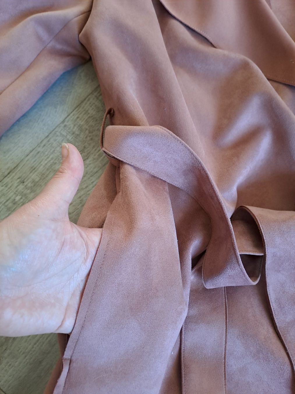 Cappotti: Rosa Mantel im Wildleder-Look gr. 42 – Usato da Rickenbach LU venduto da bishiida 3