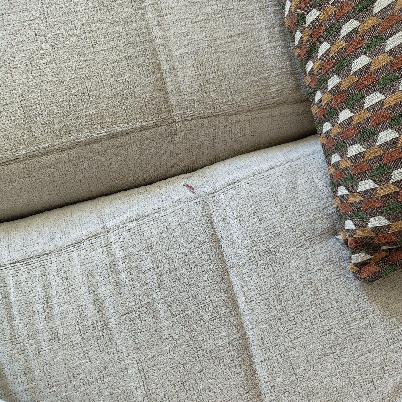Divani: This two sofa set is used. Dimensions are 90cm width and 200 – Usato da Dietikon venduto da jin_hbq2 1