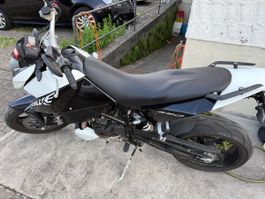 KTM 690 Duke Motorrad gebraucht, guter Zustand