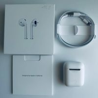 Original Apple AirPods 2 Kopfhörer Wireless Lightning Kabel