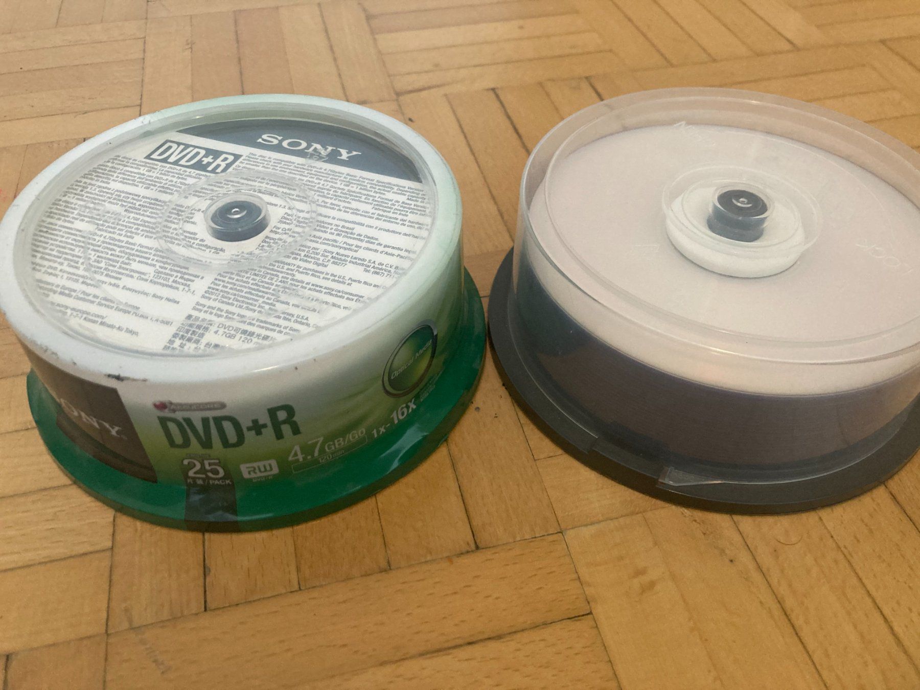Tutti i DVDs: DVD+R Rohlinge (neu) 77 Stück – Nuovo e nell'imballaggio originale da Anglikon venduto da papa701 2