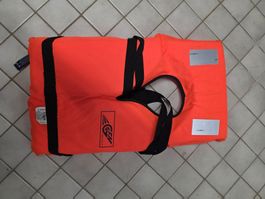 Rettungsweste orange guter Zustand, ganzer Set von 8 Stück