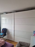 Hochwertiger Kleiderschrank