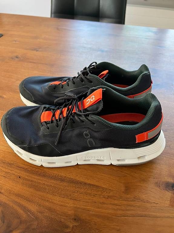 On Herrenschuhe: On Cloud Cloudnova Form Grösse 44.5 – Gebraucht aus Arlesheim von FS_79
