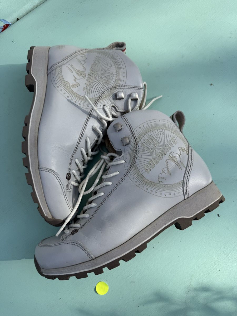 Dolomite Damenschuhe: Dolomite Karakorum Damen Wanderschuhe Weiss Grösse 39 – Gebraucht aus Maur von Marie.5 2
