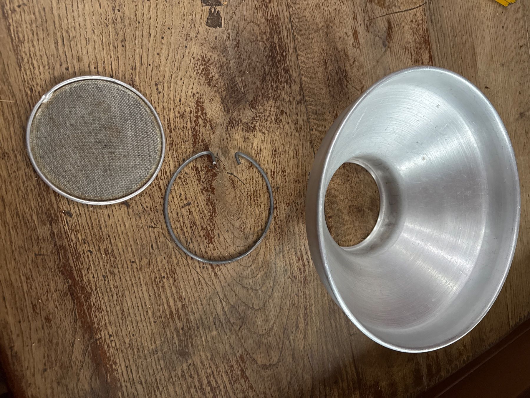 Agricoltura: Filtre pour bidonLait aluminium – Usato da Lajoux JU venduto da Briard0 6