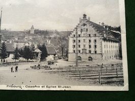 Fribourg Freiburg Caserne Eglise St.Jean Strasse AK belebt