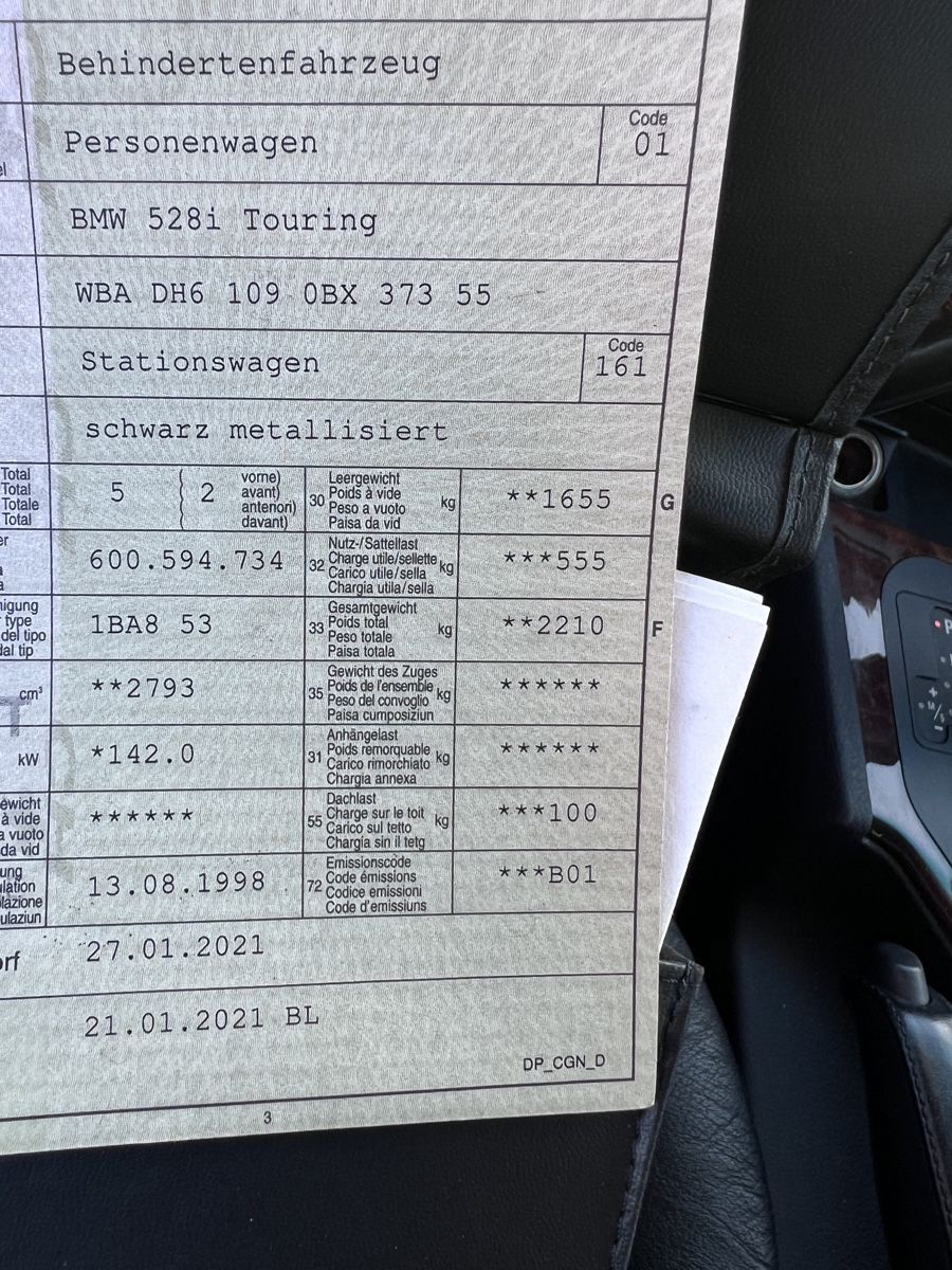 BMW Automobili: BMW 528i E39 Touring schwarz – Usato da Laufen venduto da andsan 7