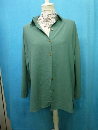 BLUSE LÄSSIG LUFTIG UND LEICHT NEU GR M GRÜN HINTEN LÄNGER