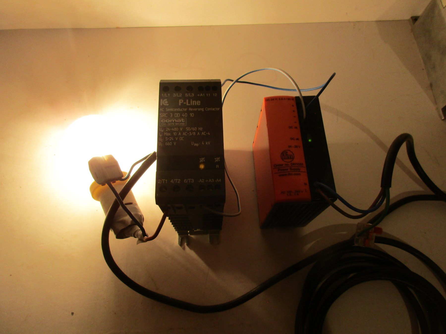 Componenti elettronici: Solid State Relay Comat SRC 3DD 40 10 Halbleiterrelais – Usato da Trubschachen venduto da ACStromer 4