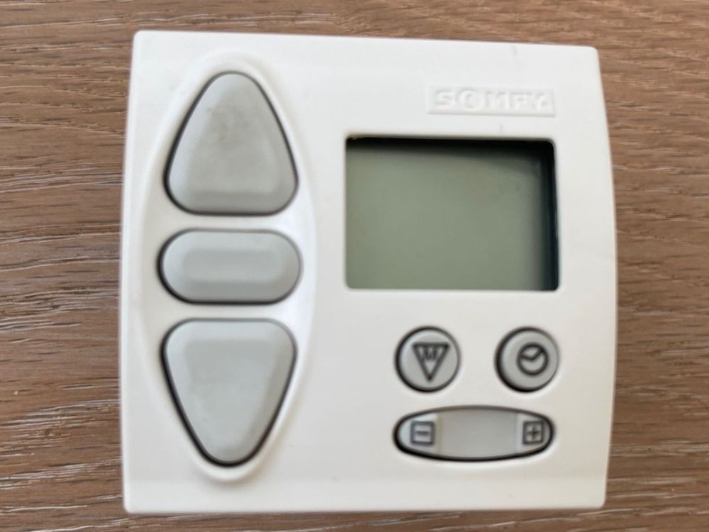 Somfy Tagesuhr Chronis Easy Uno (Gebraucht) in Oberwil BL für CHF 30 ...