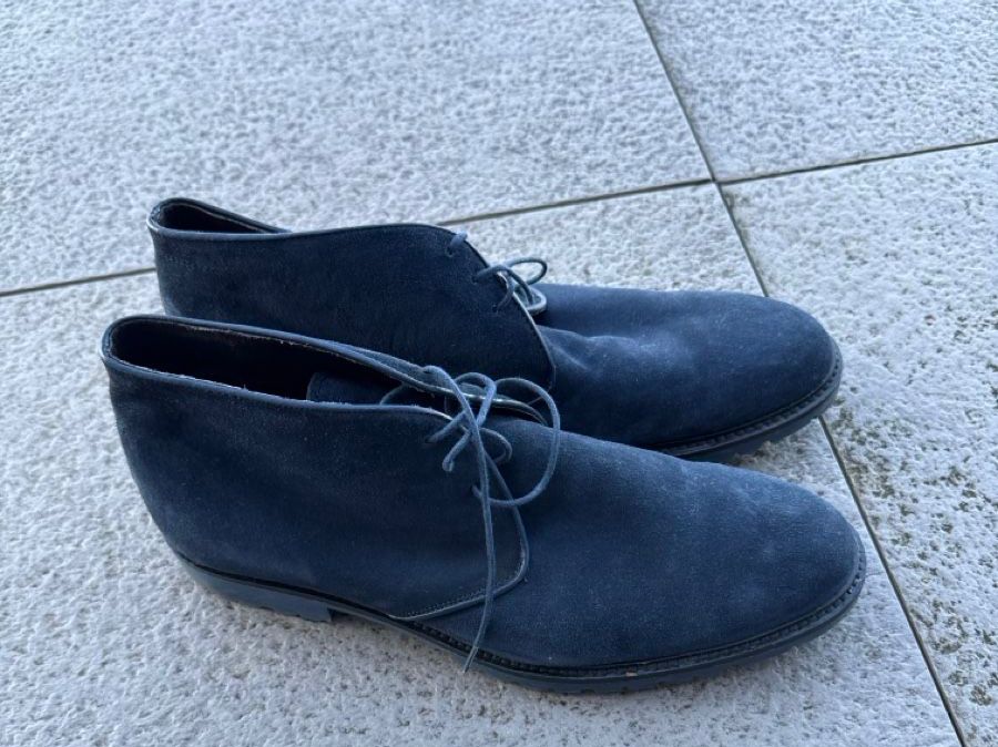 Scarpe da uomo: Italian Blue Suede Desert Boots - Size 44 – Nuovo (secondo la descrizione) da Zürich venduto da nad_s27g
