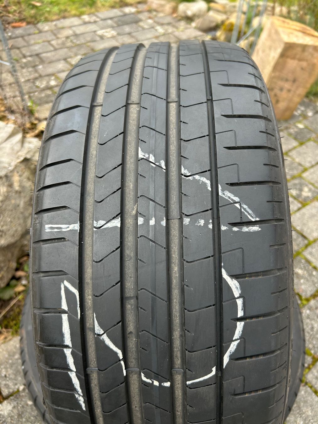 Pirelli Pneumatici & Ruote complete: Pirelli P Zero PZ4 235/35 R20 92Y – Usato da Niederweningen venduto da bulli79 1