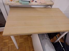 Schreibtisch