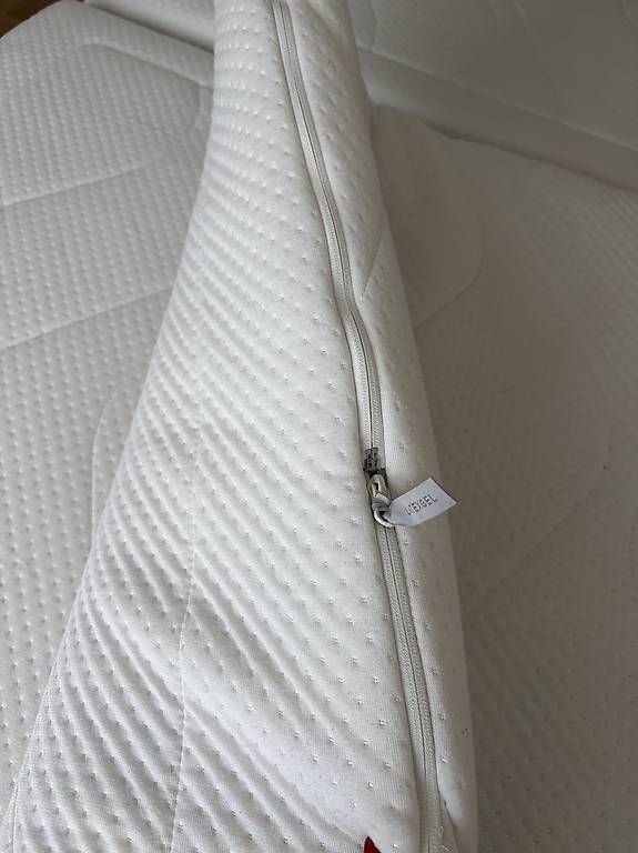 Lits: Bett Marke Svane 200x200 – D'occasion à Therwil par jea_ygd6 2