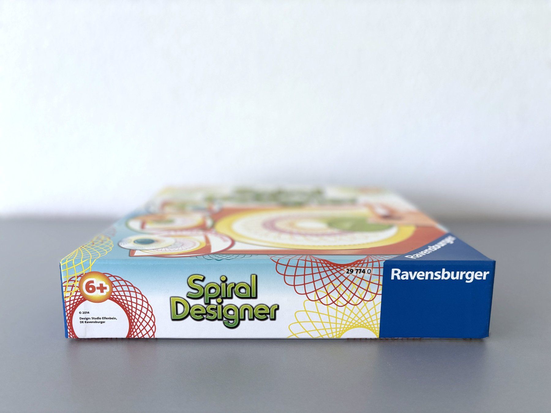 Ravensburger Giochi: Ravensburger Malset Spiral-Designer Mandalas Schablone – Usato da Holzhäusern ZG venduto da paula_w 1