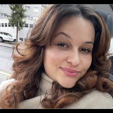 Profile image of val_ch