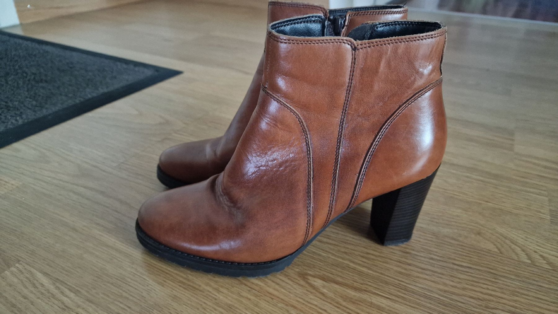 Damenschuhe: Stiefel – Gebraucht aus Wil SG von ral_dgc2 4