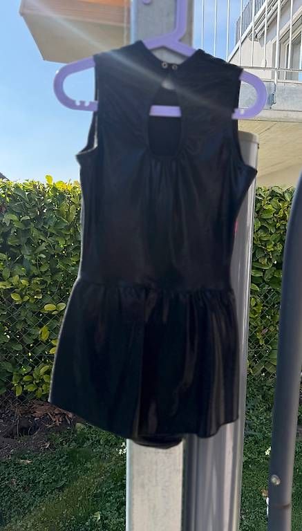 Pattini da ghiaccio: Eiskunstlauf kleid agiva gr 36 – Usato da Sarmenstorf venduto da giu_v699 1