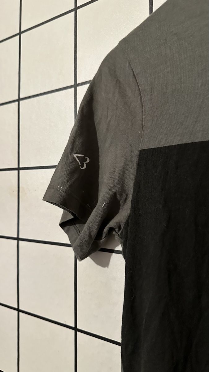 T-shirt: ravehotline prototype - cherish pocket gradient tee size XS – Nuovo (secondo la descrizione) da Genève venduto da ravehotline 2