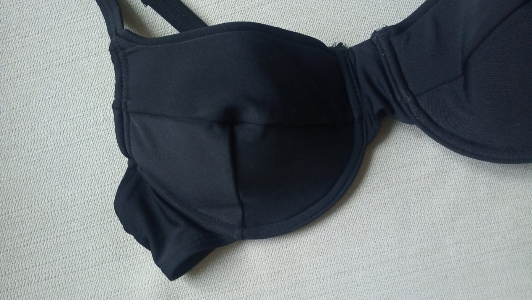 Costumi da bagno & Bikini: Bikini Top mit Bügel 36 schwarz – Usato da St. Gallen venduto da Hereplaysmusic 2