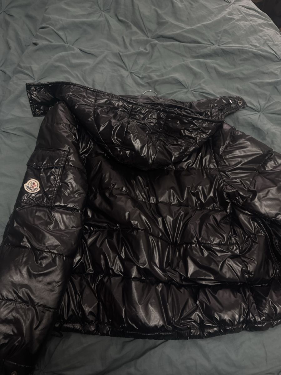 Moncler Jacken: Moncler Jacke – Gebraucht aus St. Gallen von junzi.otr 2