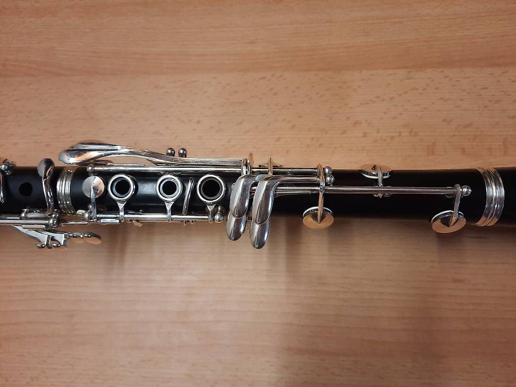 Instruments de musique: Buffet Crampon E11 Sib – D'occasion à Yverdon-les-bains par dav_2tsy 2