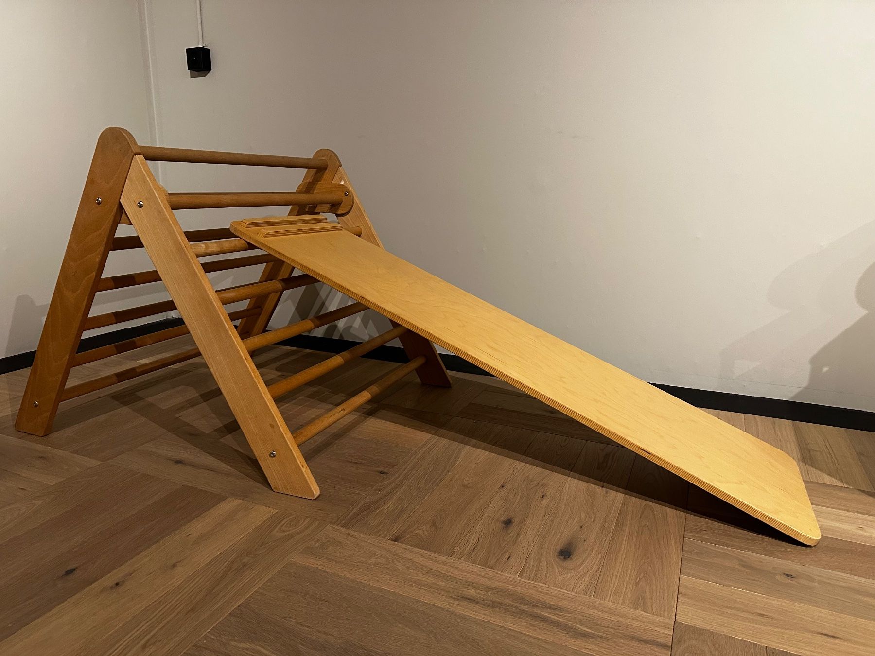 Pareti & prese d'arrampicata: Montessori Klettergerüst mit Rutsche – Usato da Häggenschwil venduto da marina1828 3