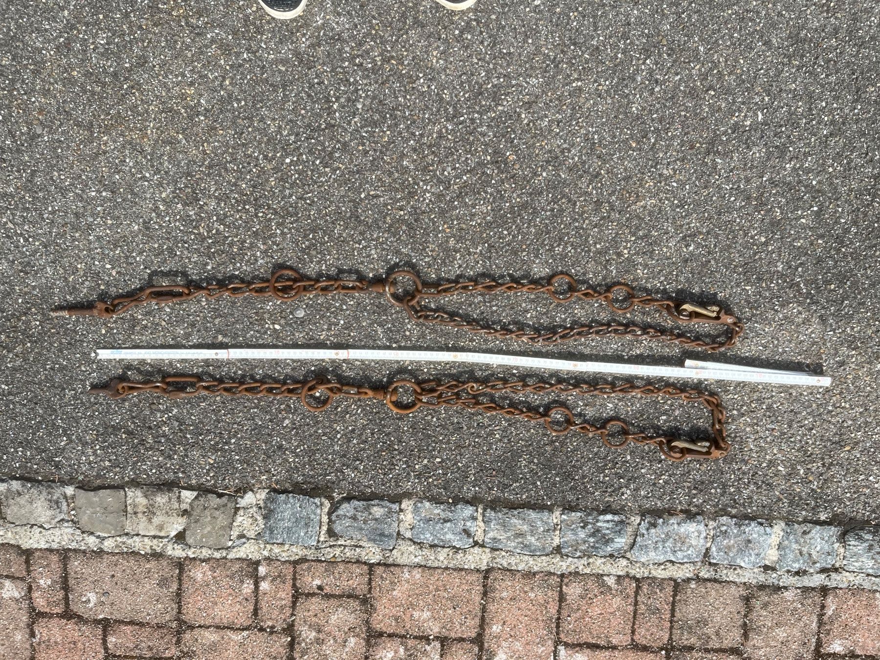 Catenine: Kuhstall Anbinde Ketten, alt – Usato da Magden venduto da Hornet2 3