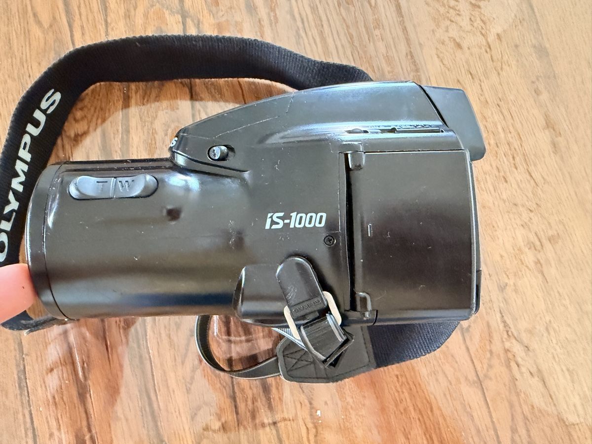 Olympus Fotocamera: Olympus IS-1000 Spiegelreflexkamera mit Zoomobjektiv – Usato da Zürich venduto da Gadgets2020 5