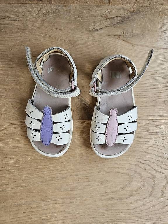 Chaussures filles: Sandalen Twins Gr. 23 – D'occasion à Hüntwangen par Hensi1